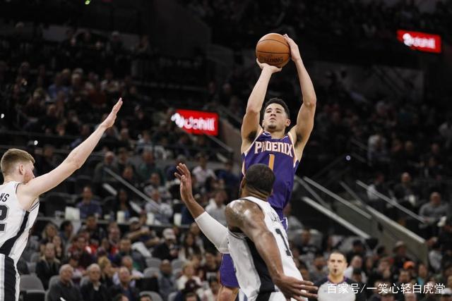 官宣：莫里斯一年合同回纽约 上赛季场均仅6分